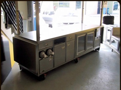 Large Coffee Cart Rear (closed)